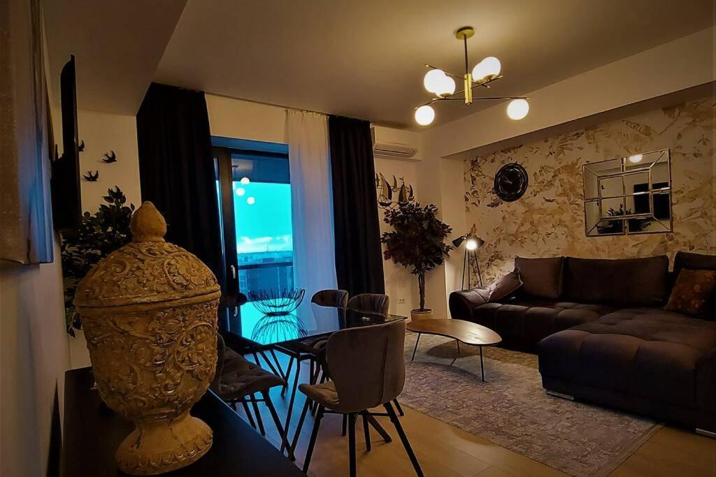 شقة Prime Location, Sea View Flat Near The Beach كونستانتا المظهر الخارجي الصورة
