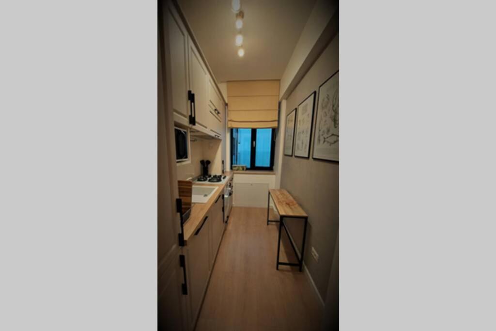 شقة Prime Location, Sea View Flat Near The Beach كونستانتا المظهر الخارجي الصورة
